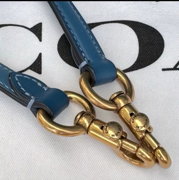 Coach Tote and Bag Charm NWOT/NWT - Picture 15 of 16